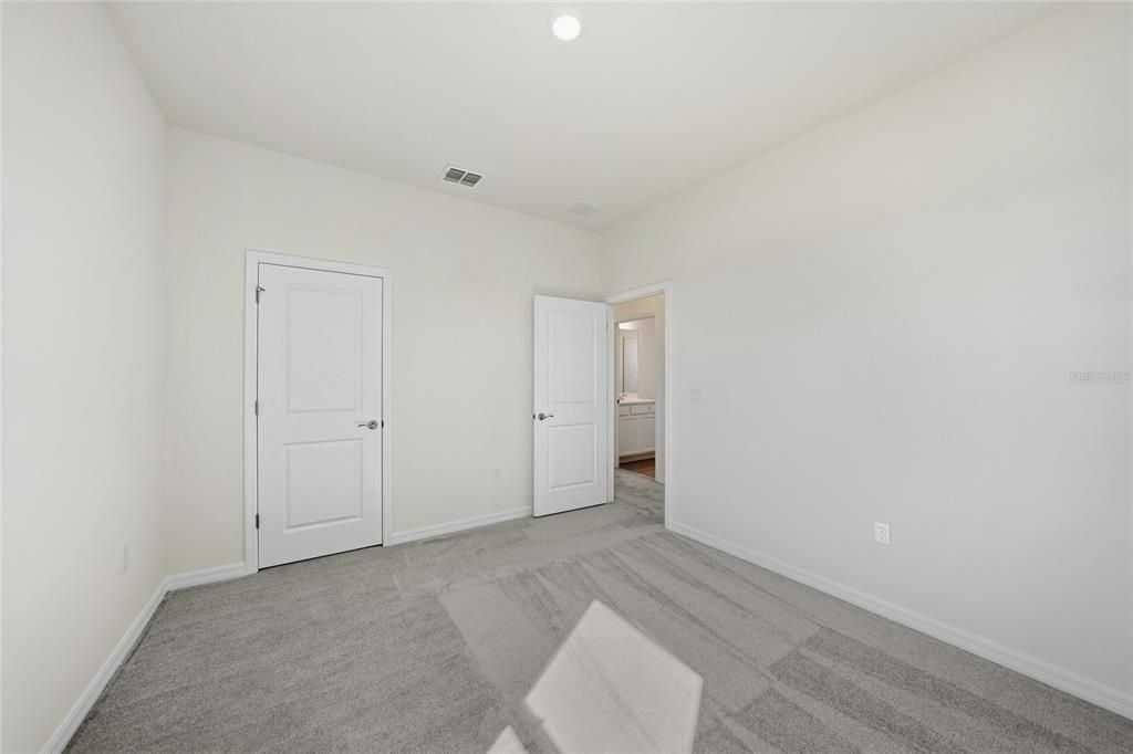 En Venta: $398,190 (4 camas, 2 baños, 2002 Pies cuadrados)