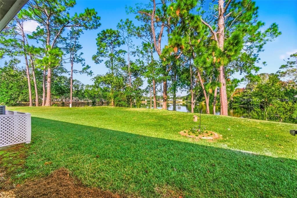 For Sale: $198,900 (2 beds, 2 baths, 1021 Square Feet)