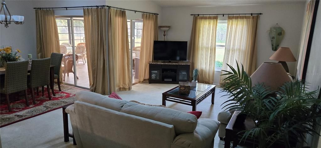 На продажу: $409,000 (3 спален, 2 ванн, 1414 Квадратных фут)