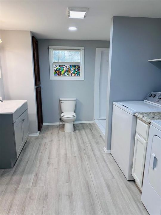 For Sale: $189,900 (1 beds, 1 baths, 1236 Square Feet)