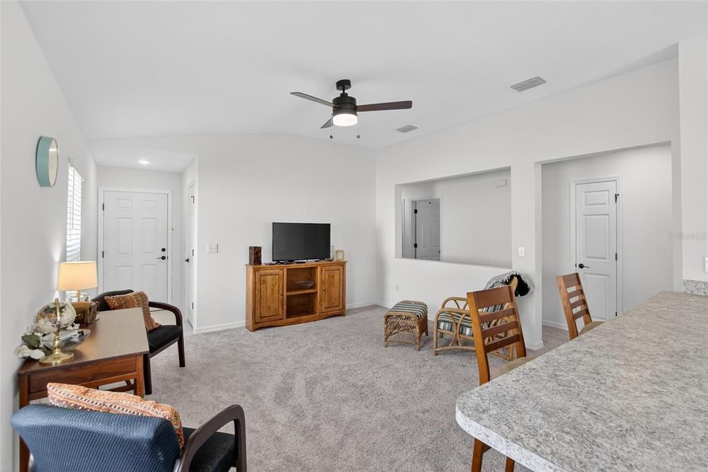 For Sale: $350,000 (3 beds, 2 baths, 1363 Square Feet)