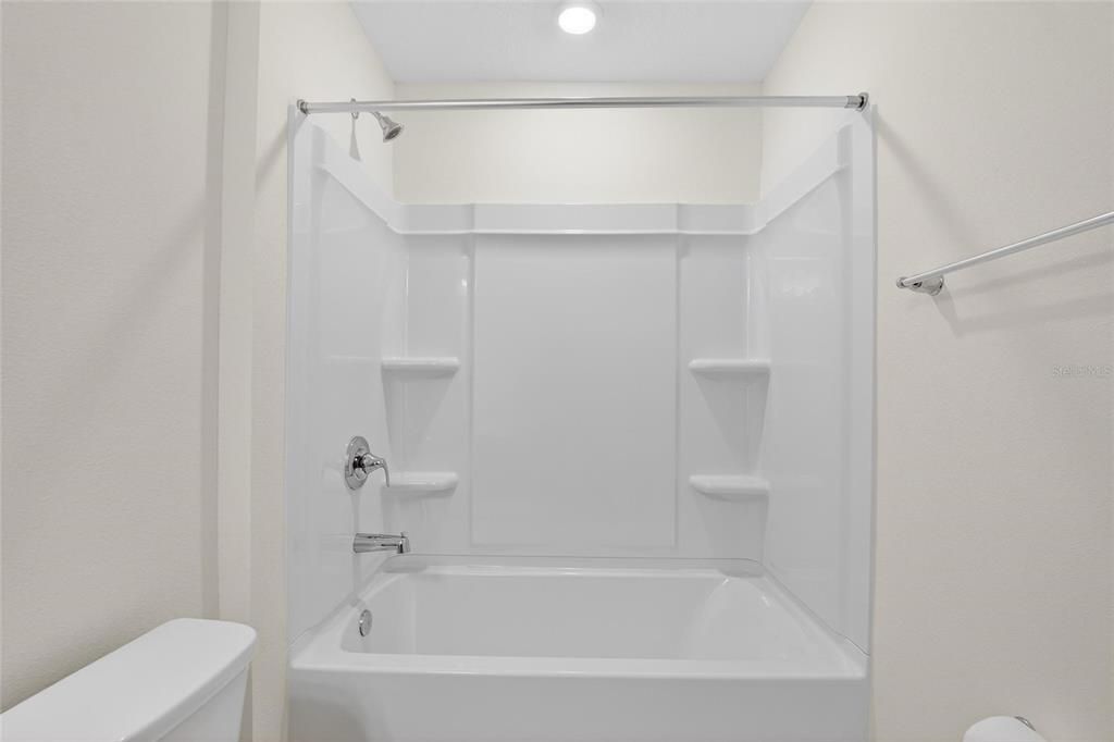 For Sale: $350,000 (3 beds, 2 baths, 1363 Square Feet)