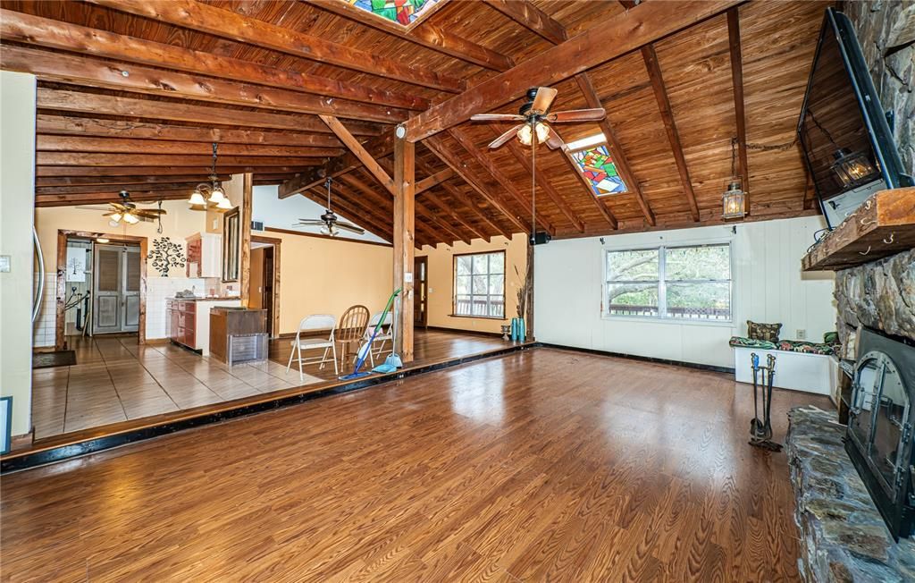 На продажу: $625,000 (4 спален, 3 ванн, 2444 Квадратных фут)