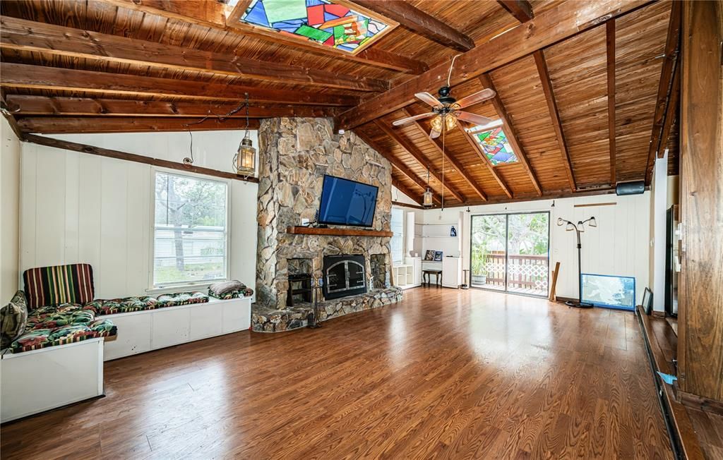 На продажу: $625,000 (4 спален, 3 ванн, 2444 Квадратных фут)