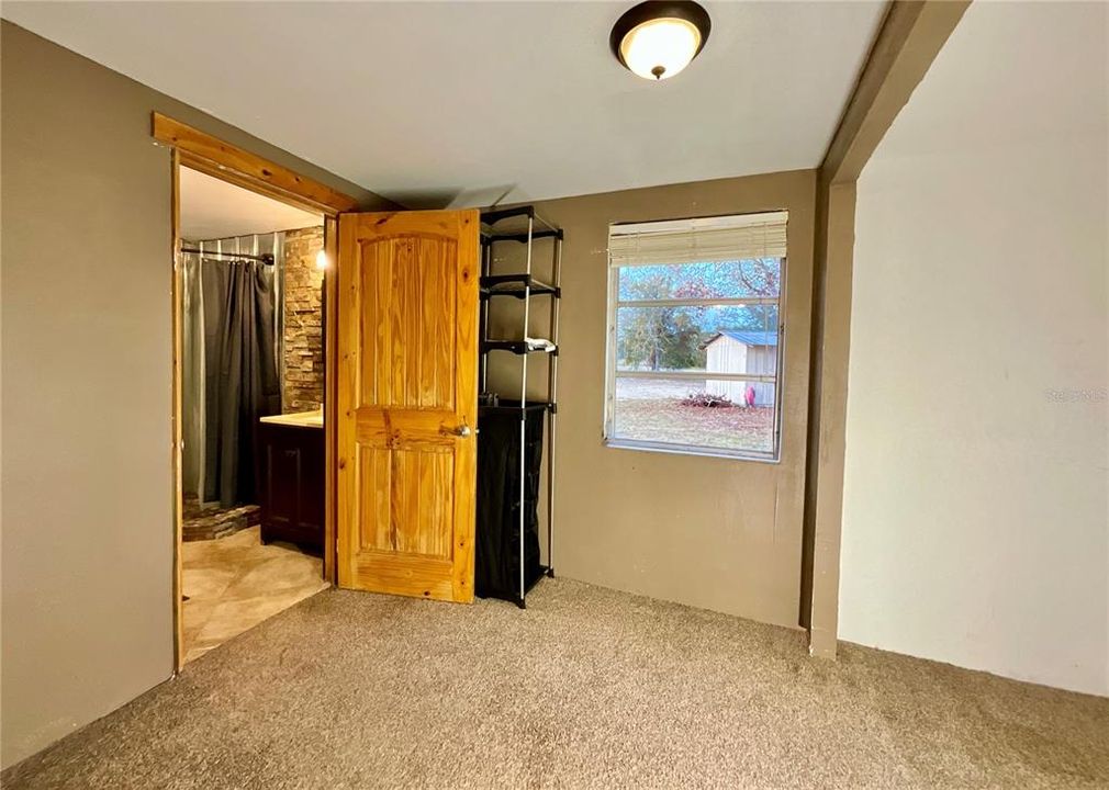 待售: $299,900 (2 贝兹, 2 浴室, 969 平方英尺)