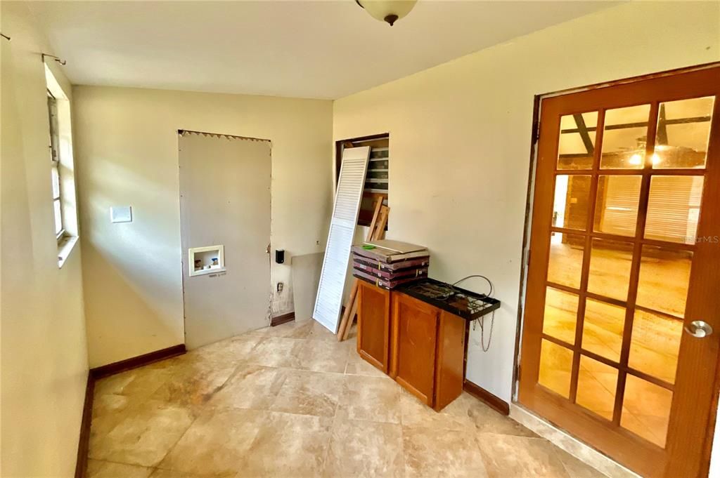 待售: $299,900 (2 贝兹, 2 浴室, 969 平方英尺)