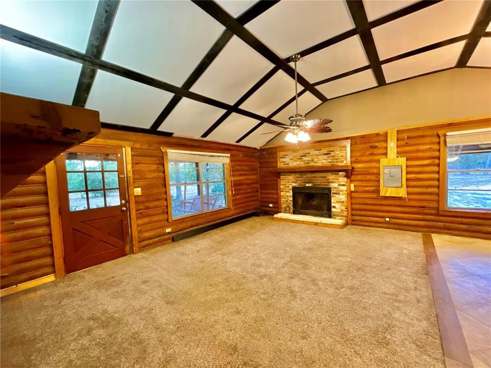 待售: $299,900 (2 贝兹, 2 浴室, 969 平方英尺)