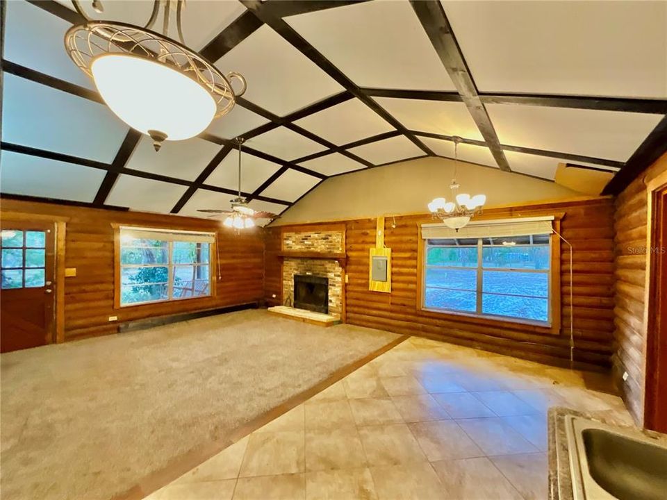 待售: $299,900 (2 贝兹, 2 浴室, 969 平方英尺)