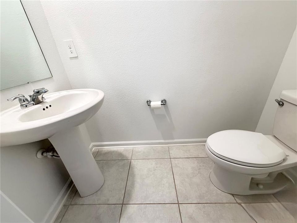 出租: $2,200 (4 贝兹, 2 浴室, 1879 平方英尺)