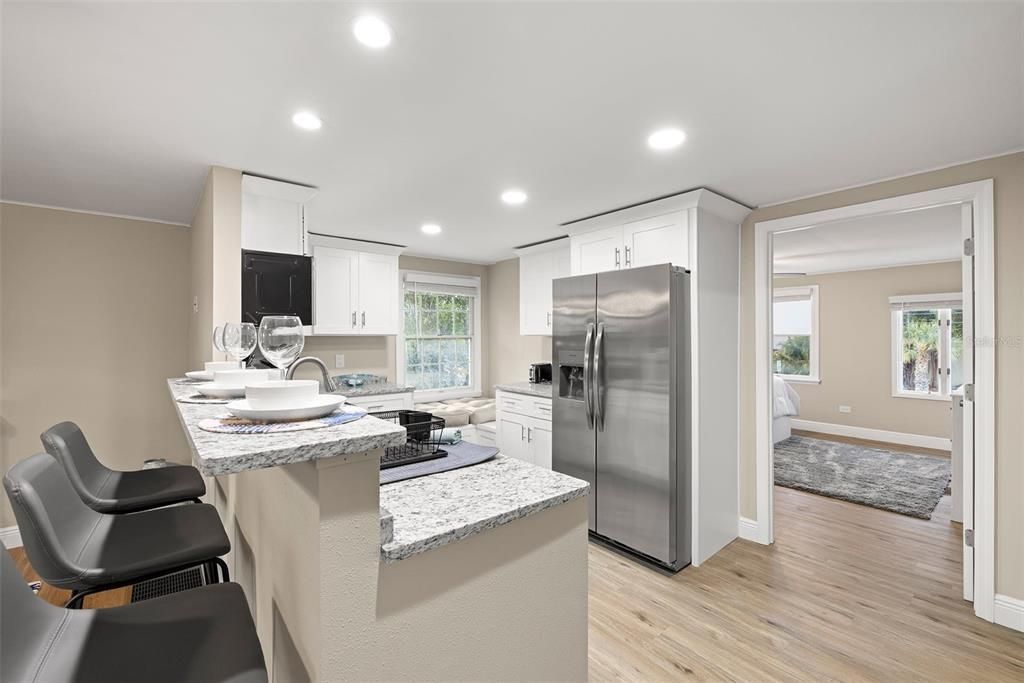 На продажу: $999,999 (6 спален, 5 ванн, 3416 Квадратных фут)