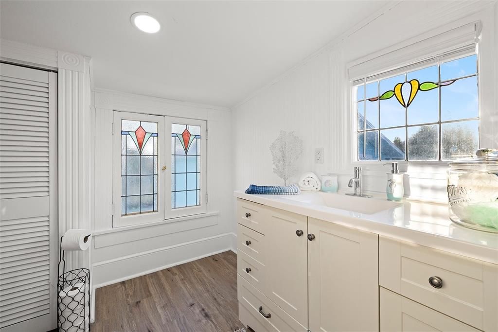 На продажу: $999,999 (6 спален, 5 ванн, 3416 Квадратных фут)