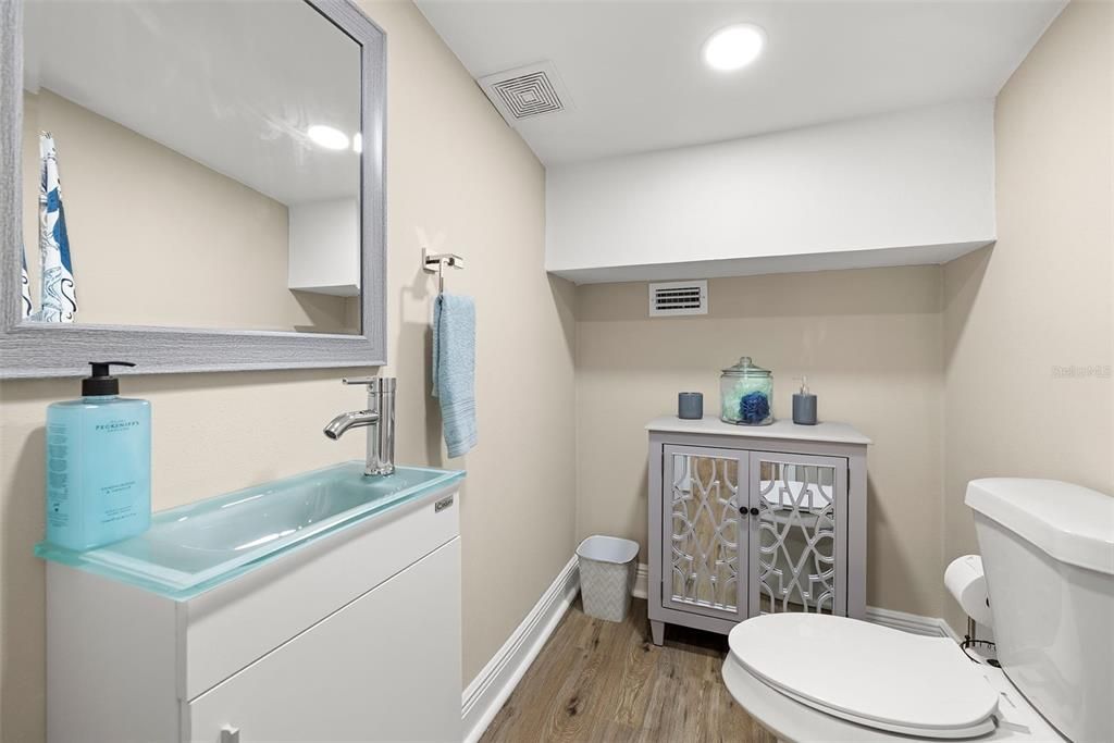 На продажу: $999,999 (6 спален, 5 ванн, 3416 Квадратных фут)