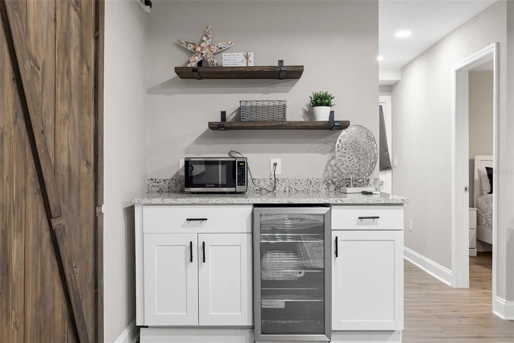 На продажу: $999,999 (6 спален, 5 ванн, 3416 Квадратных фут)