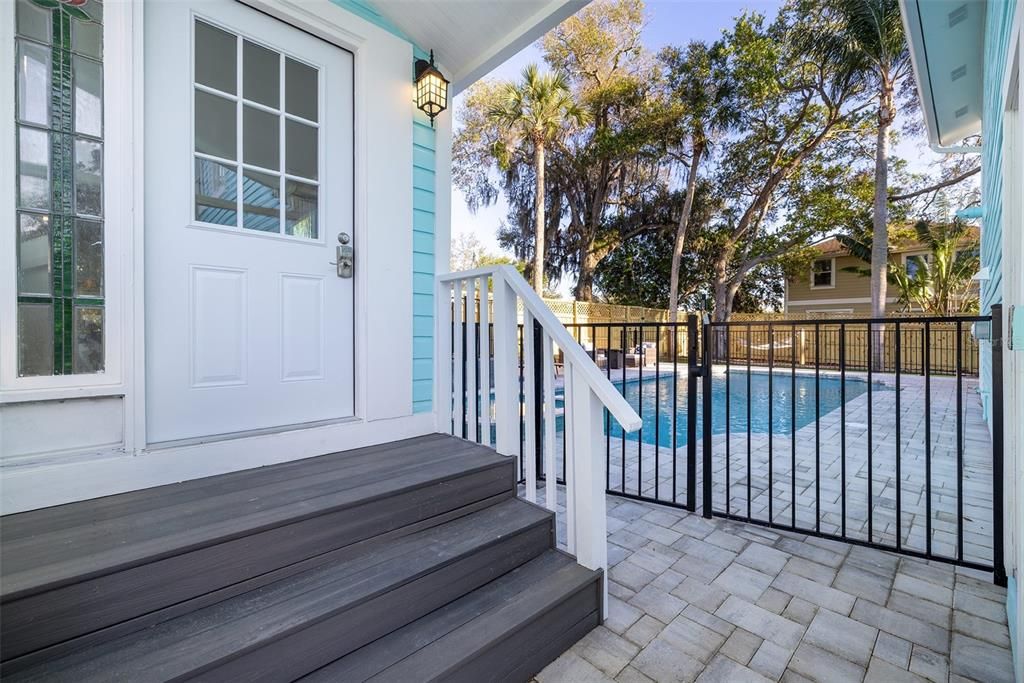 На продажу: $999,999 (6 спален, 5 ванн, 3416 Квадратных фут)