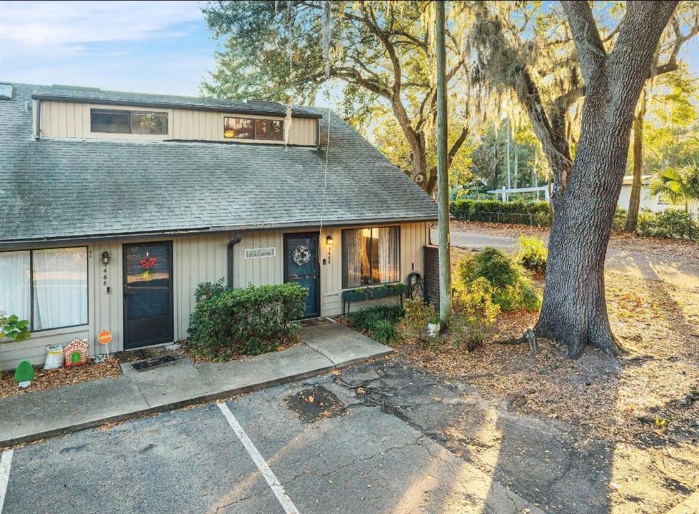 На продажу: $195,000 (2 спален, 2 ванн, 1000 Квадратных фут)