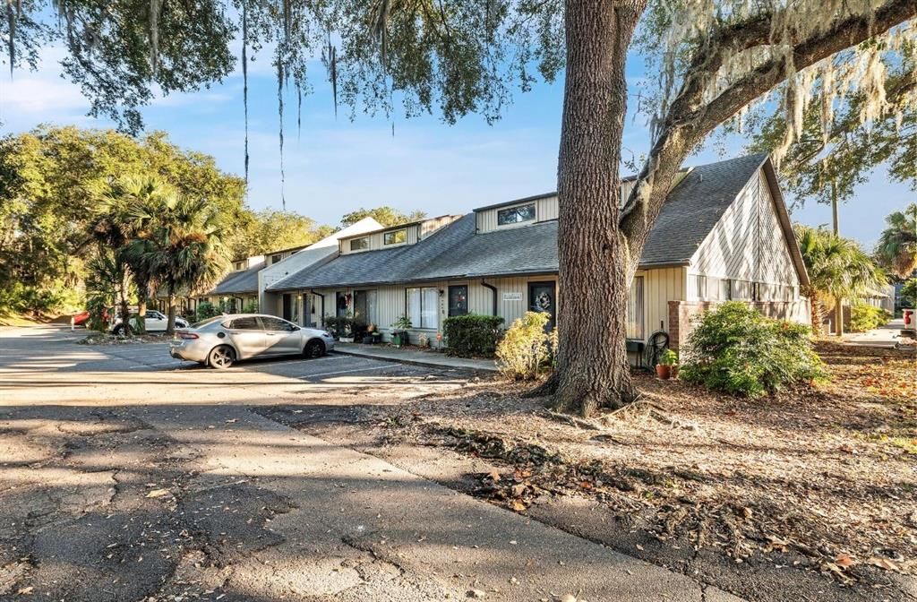 На продажу: $195,000 (2 спален, 2 ванн, 1000 Квадратных фут)