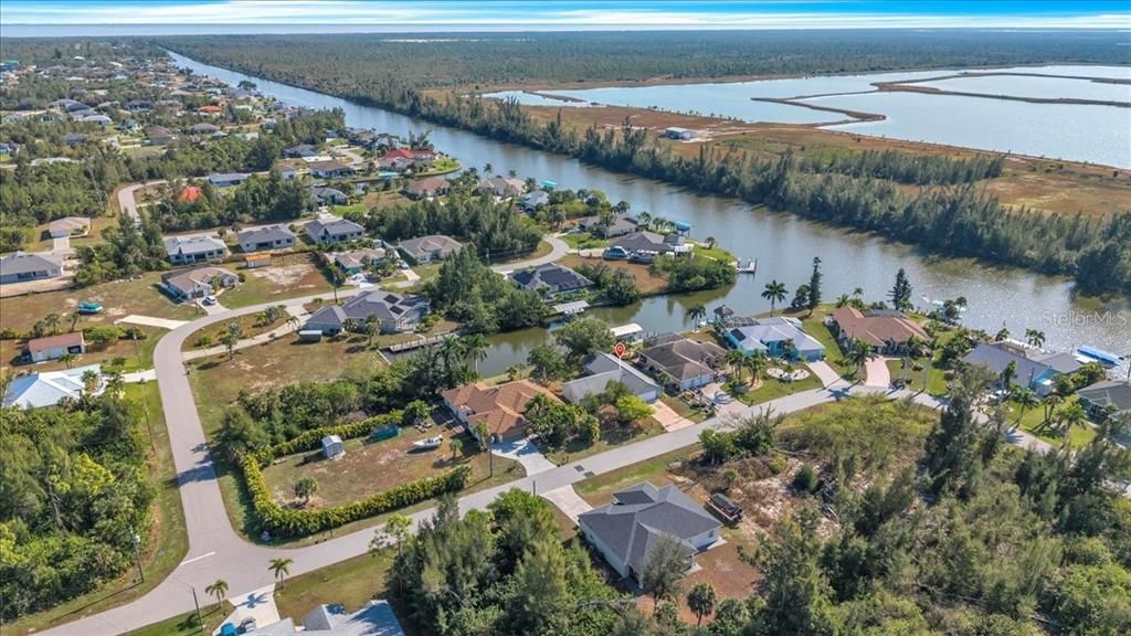 На продажу: $290,000 (4 спален, 3 ванн, 1920 Квадратных фут)