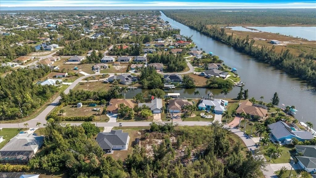 На продажу: $290,000 (4 спален, 3 ванн, 1920 Квадратных фут)