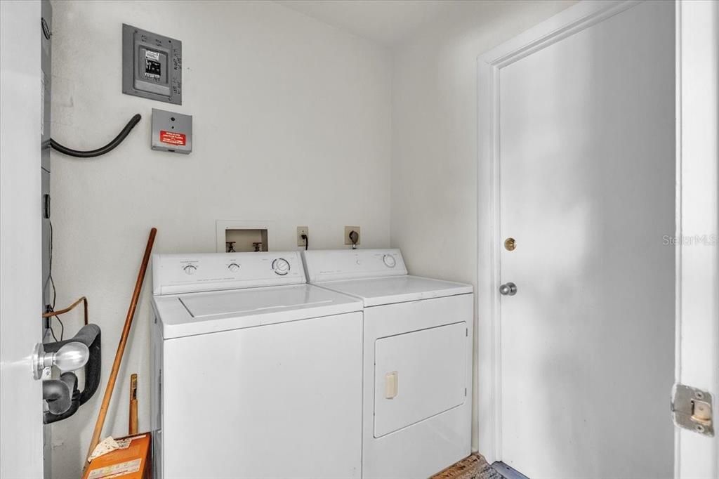 На продажу: $290,000 (4 спален, 3 ванн, 1920 Квадратных фут)