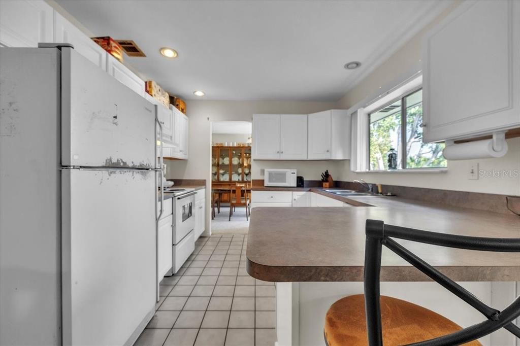 На продажу: $290,000 (4 спален, 3 ванн, 1920 Квадратных фут)