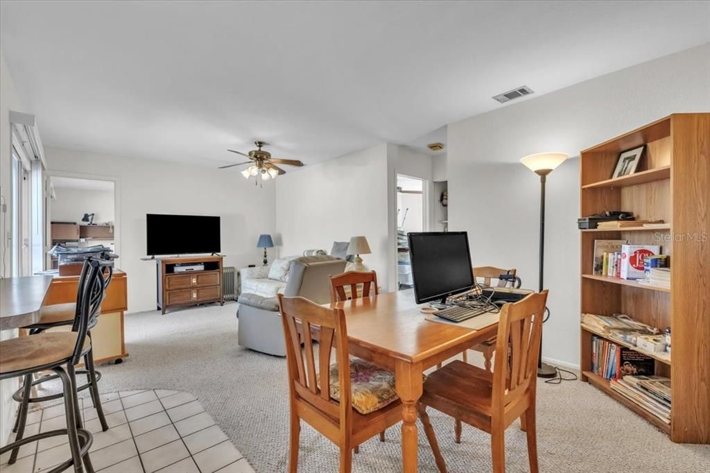 На продажу: $290,000 (4 спален, 3 ванн, 1920 Квадратных фут)