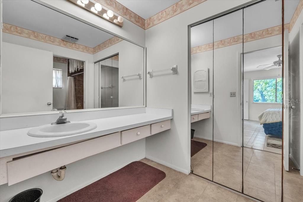 На продажу: $290,000 (4 спален, 3 ванн, 1920 Квадратных фут)