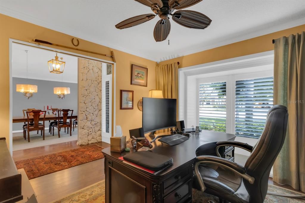 En Venta: $725,000 (4 camas, 3 baños, 2423 Pies cuadrados)