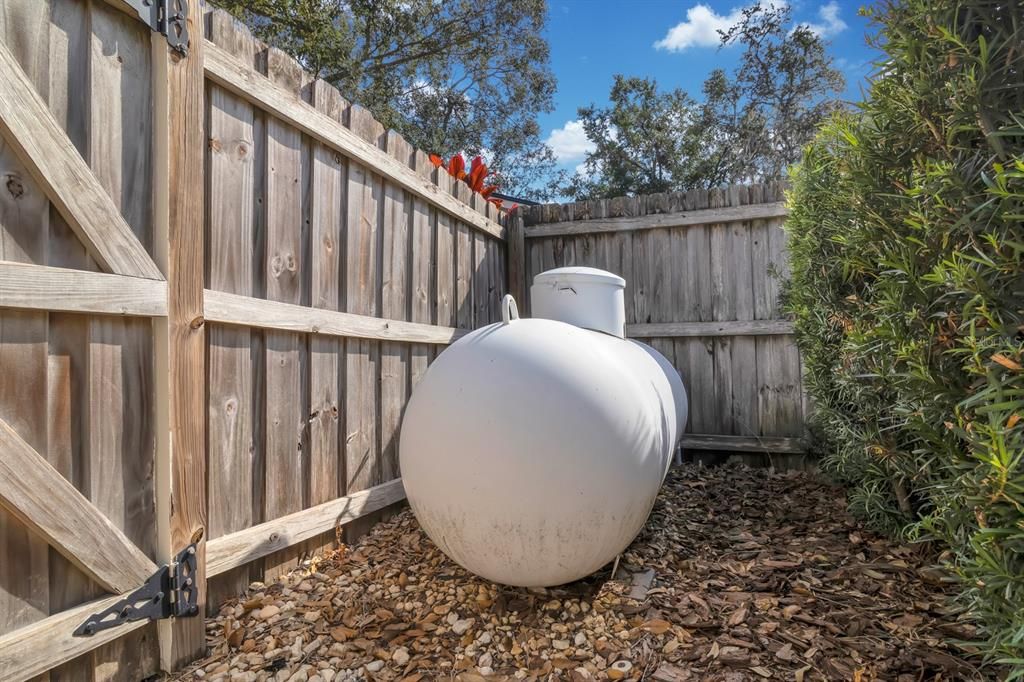 En Venta: $725,000 (4 camas, 3 baños, 2423 Pies cuadrados)