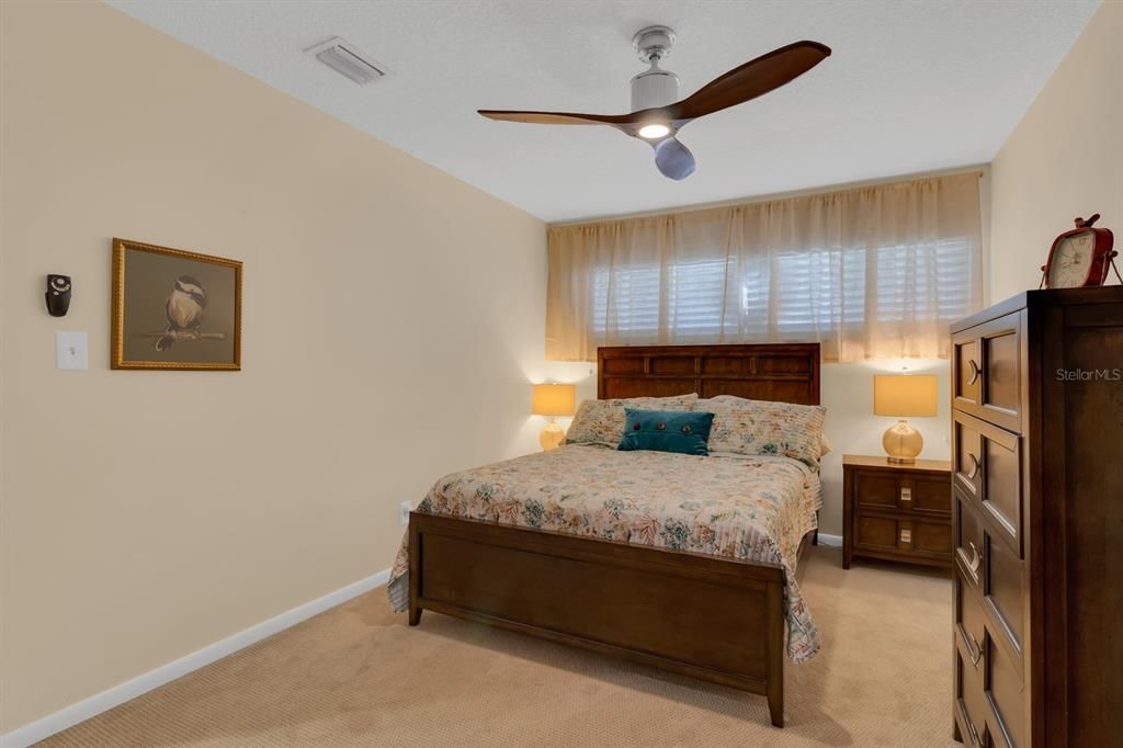 En Venta: $725,000 (4 camas, 3 baños, 2423 Pies cuadrados)