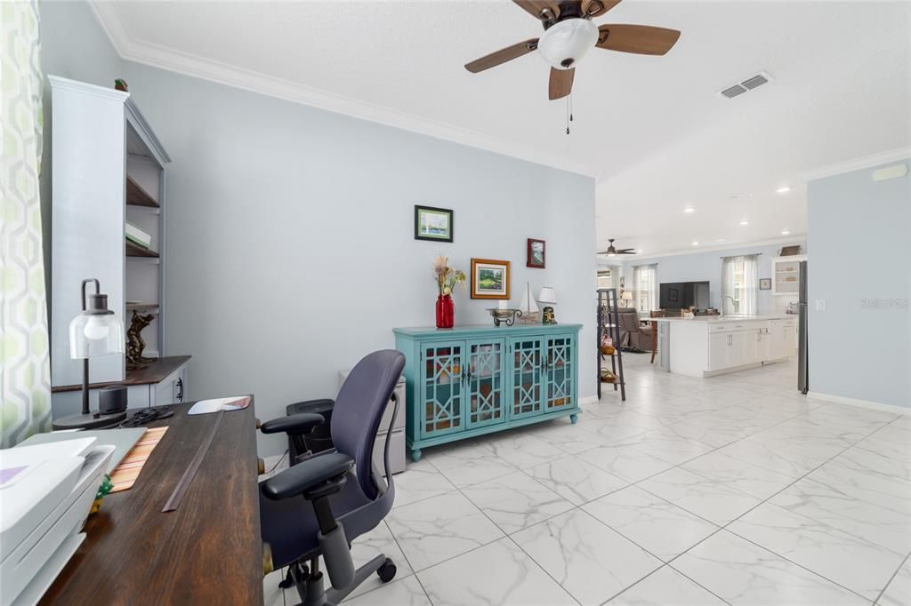 待售: $314,900 (2 贝兹, 2 浴室, 1737 平方英尺)