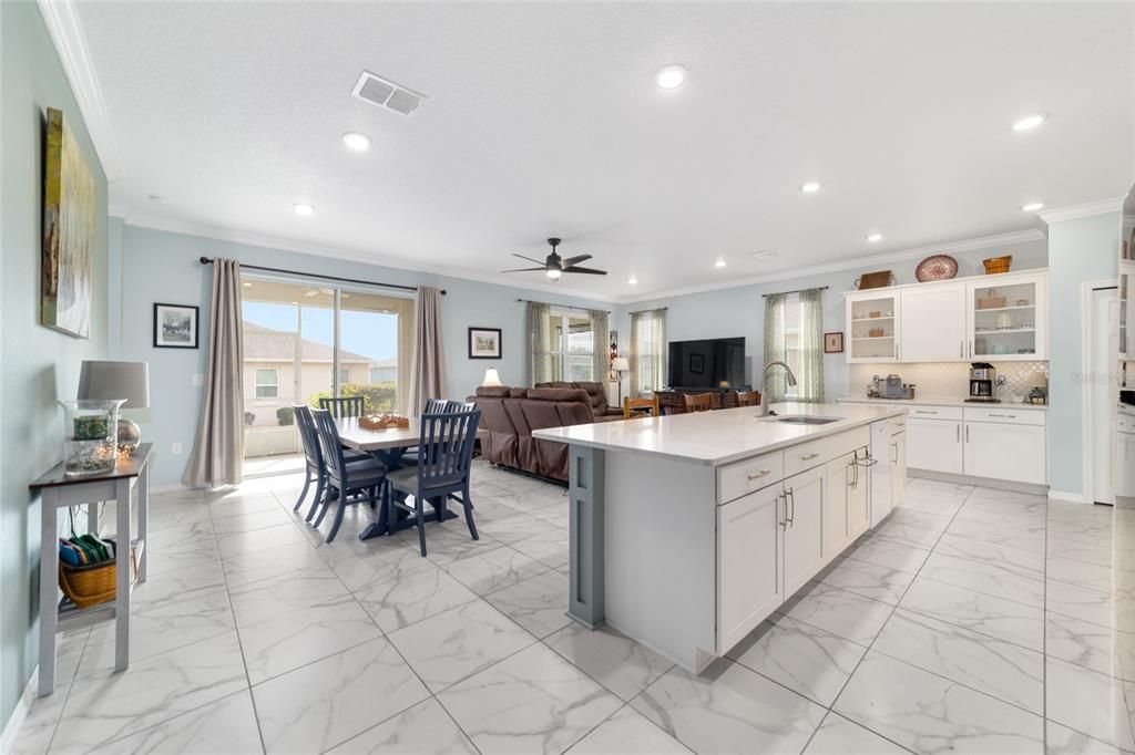 待售: $314,900 (2 贝兹, 2 浴室, 1737 平方英尺)