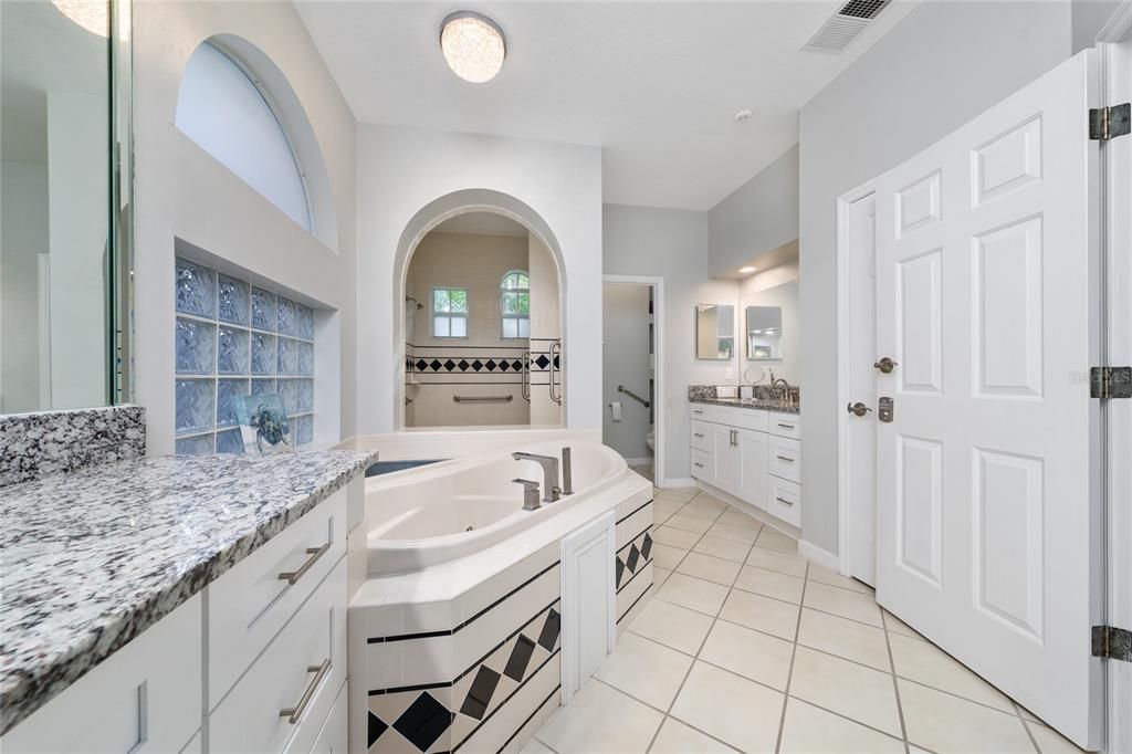 На продажу: $751,000 (4 спален, 3 ванн, 2458 Квадратных фут)