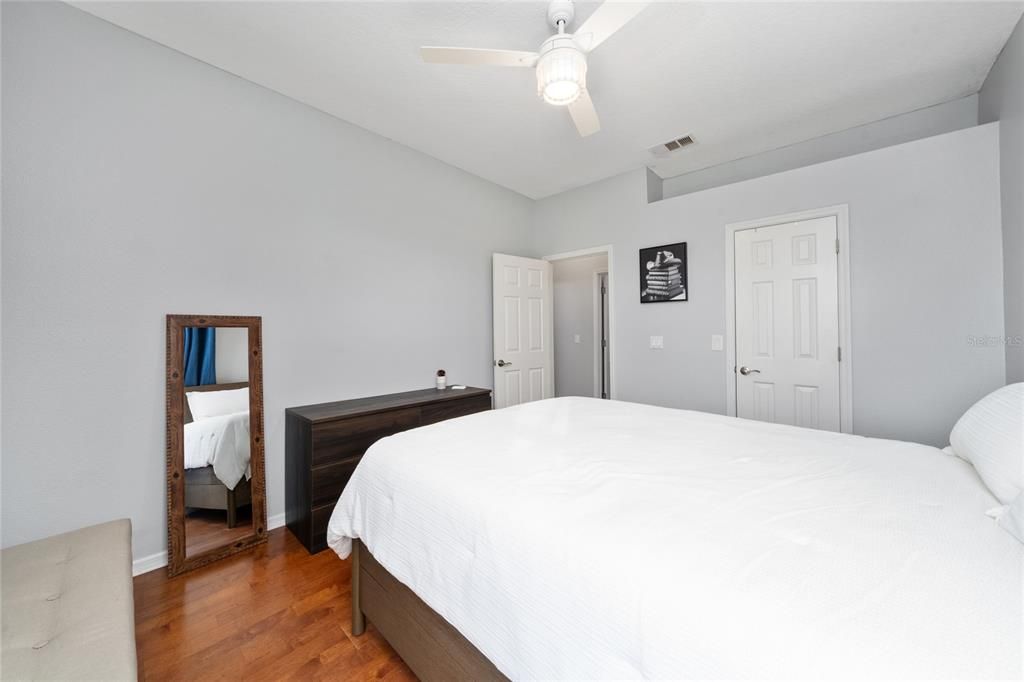 На продажу: $751,000 (4 спален, 3 ванн, 2458 Квадратных фут)