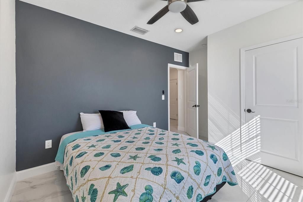 待售: $435,000 (4 贝兹, 2 浴室, 1767 平方英尺)