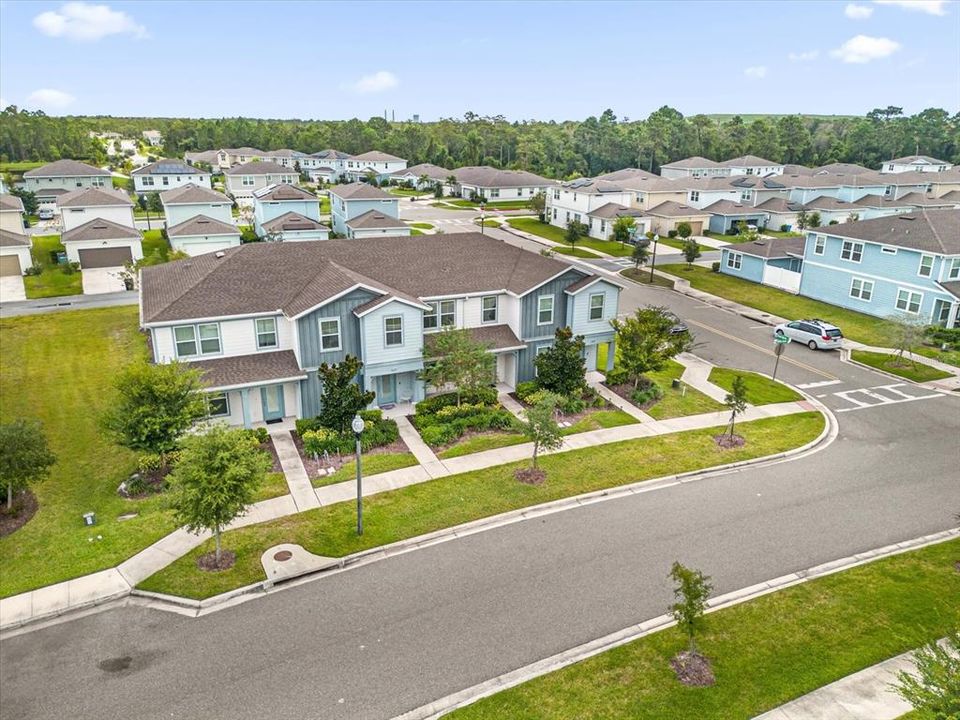 В аренду: $2,300 (3 спален, 2 ванн, 1620 Квадратных фут)