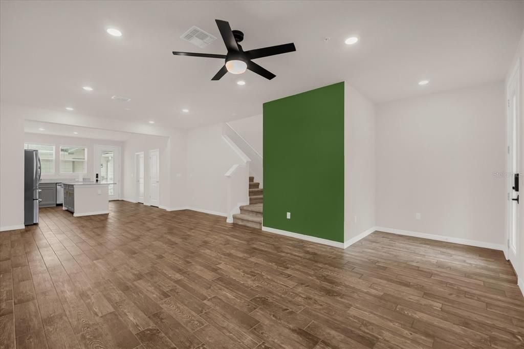 В аренду: $2,300 (3 спален, 2 ванн, 1620 Квадратных фут)