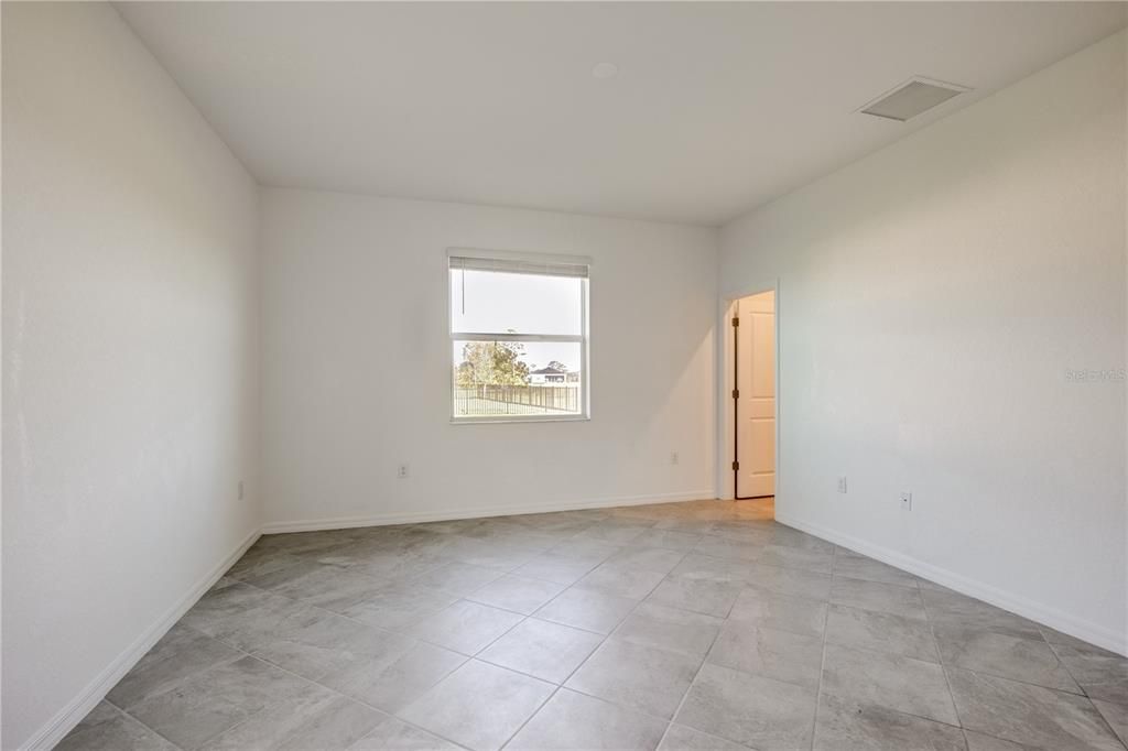 For Rent: $3,000 (3 beds, 3 baths, 2214 Square Feet)