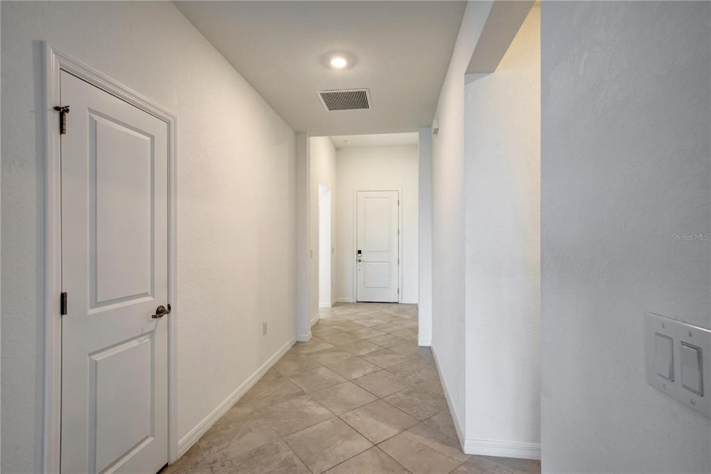 For Rent: $3,000 (3 beds, 3 baths, 2214 Square Feet)