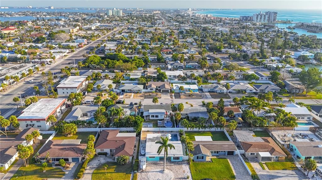 На продажу: $499,990 (4 спален, 3 ванн, 1560 Квадратных фут)