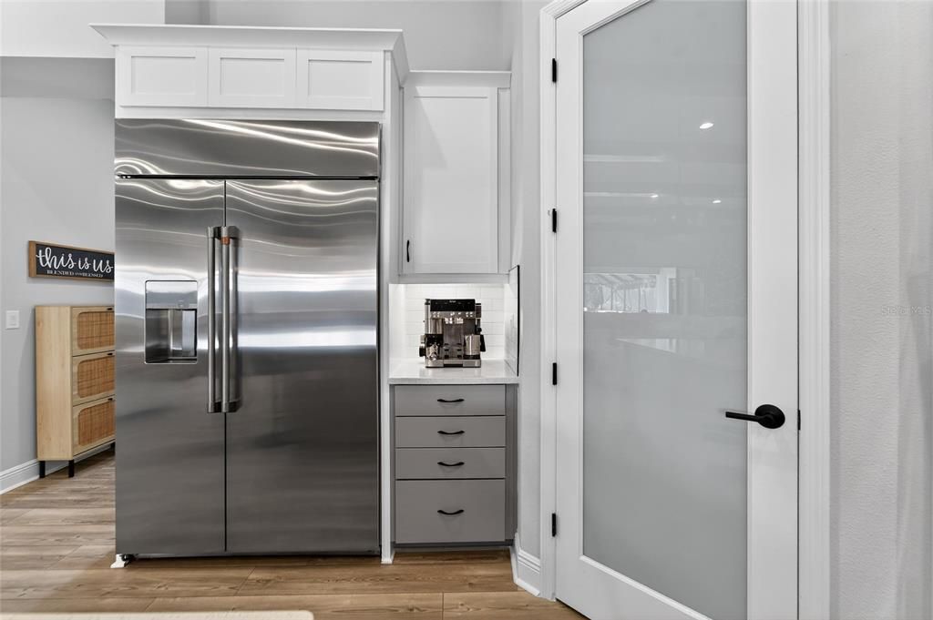 For Sale: $1,420,000 (5 beds, 4 baths, 4675 Square Feet)