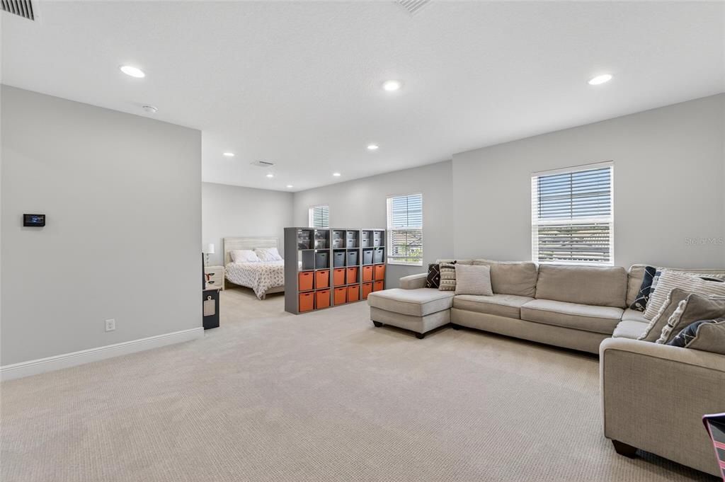 For Sale: $1,420,000 (5 beds, 4 baths, 4675 Square Feet)