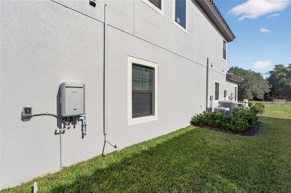 For Sale: $1,420,000 (5 beds, 4 baths, 4675 Square Feet)