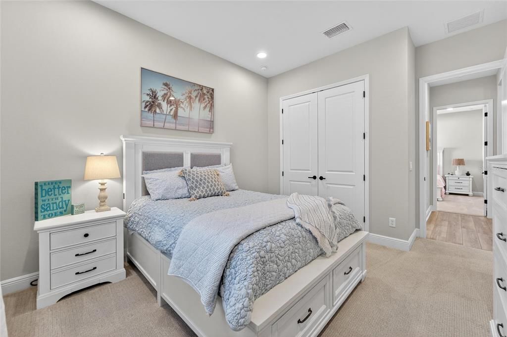 For Sale: $1,420,000 (5 beds, 4 baths, 4675 Square Feet)