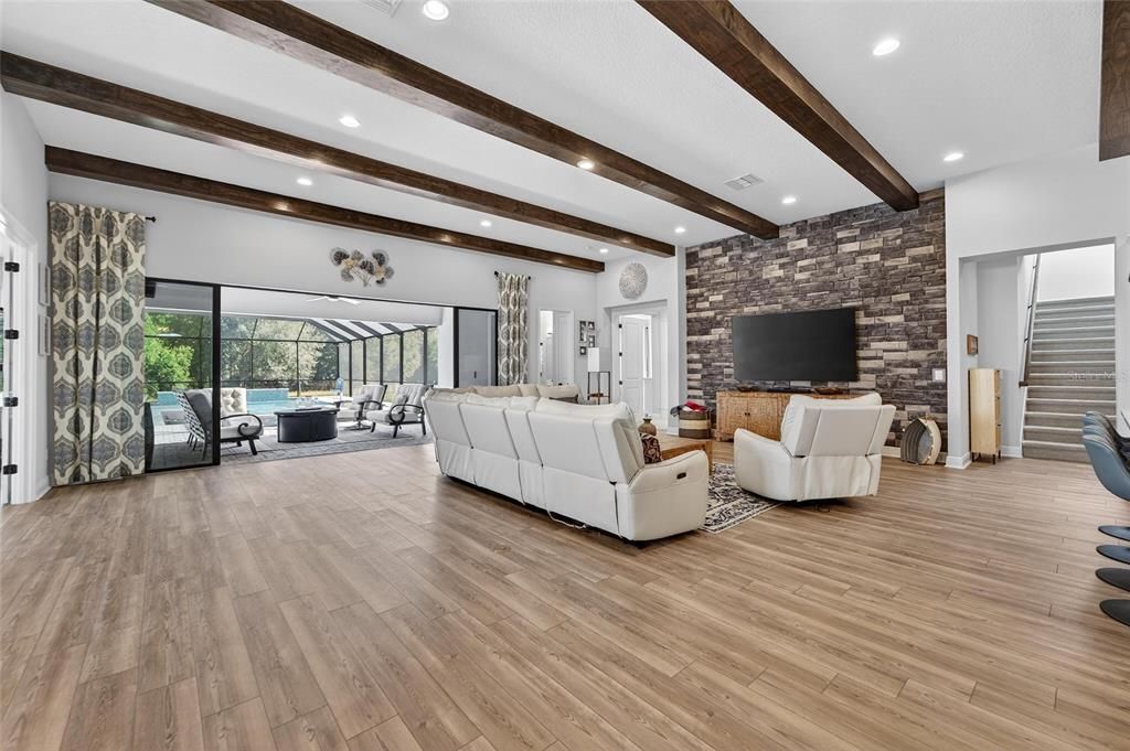 For Sale: $1,420,000 (5 beds, 4 baths, 4675 Square Feet)