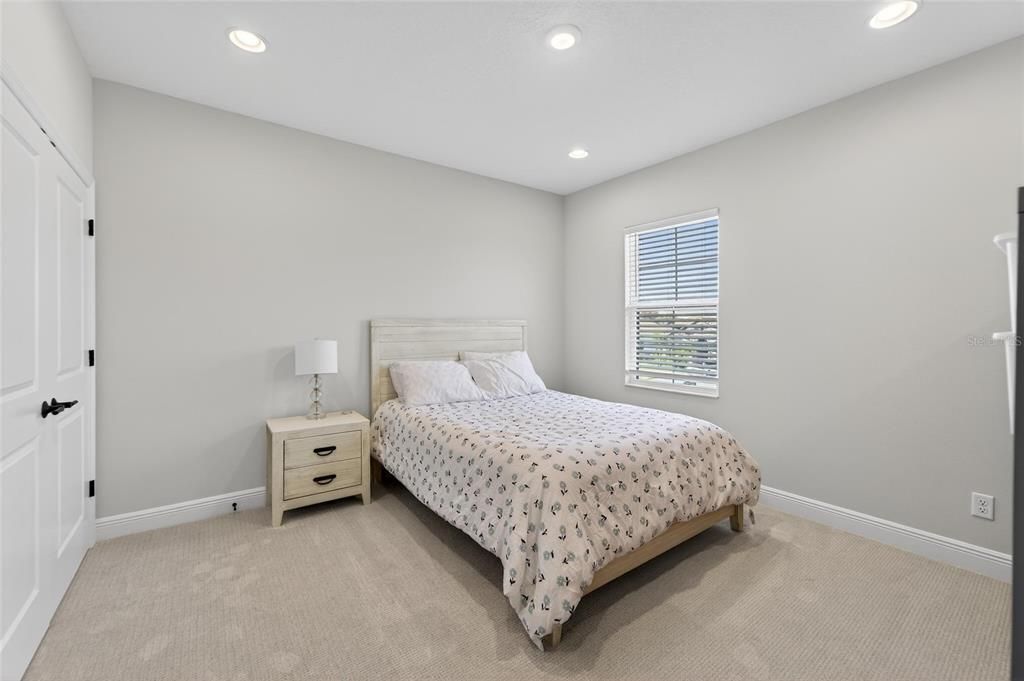 For Sale: $1,420,000 (5 beds, 4 baths, 4675 Square Feet)