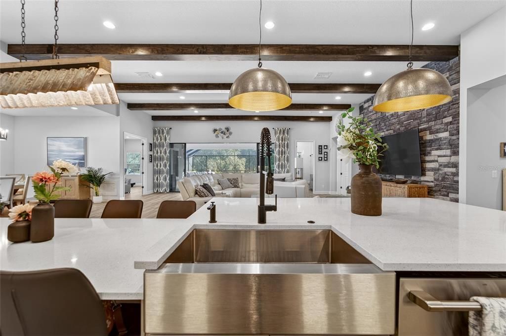 For Sale: $1,420,000 (5 beds, 4 baths, 4675 Square Feet)