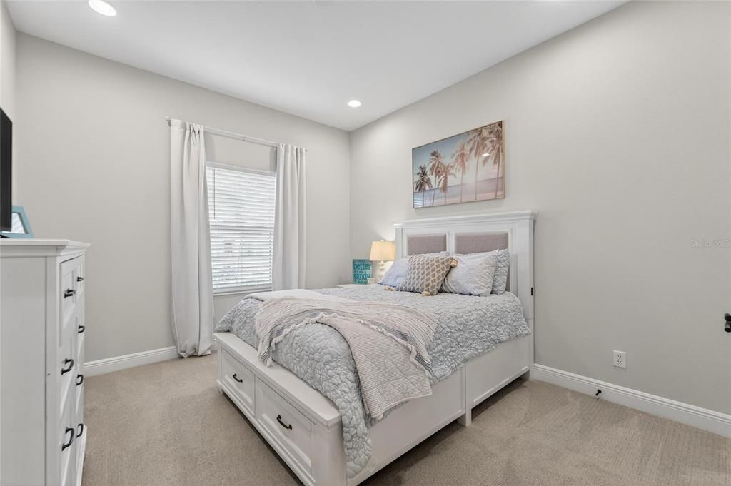 For Sale: $1,420,000 (5 beds, 4 baths, 4675 Square Feet)