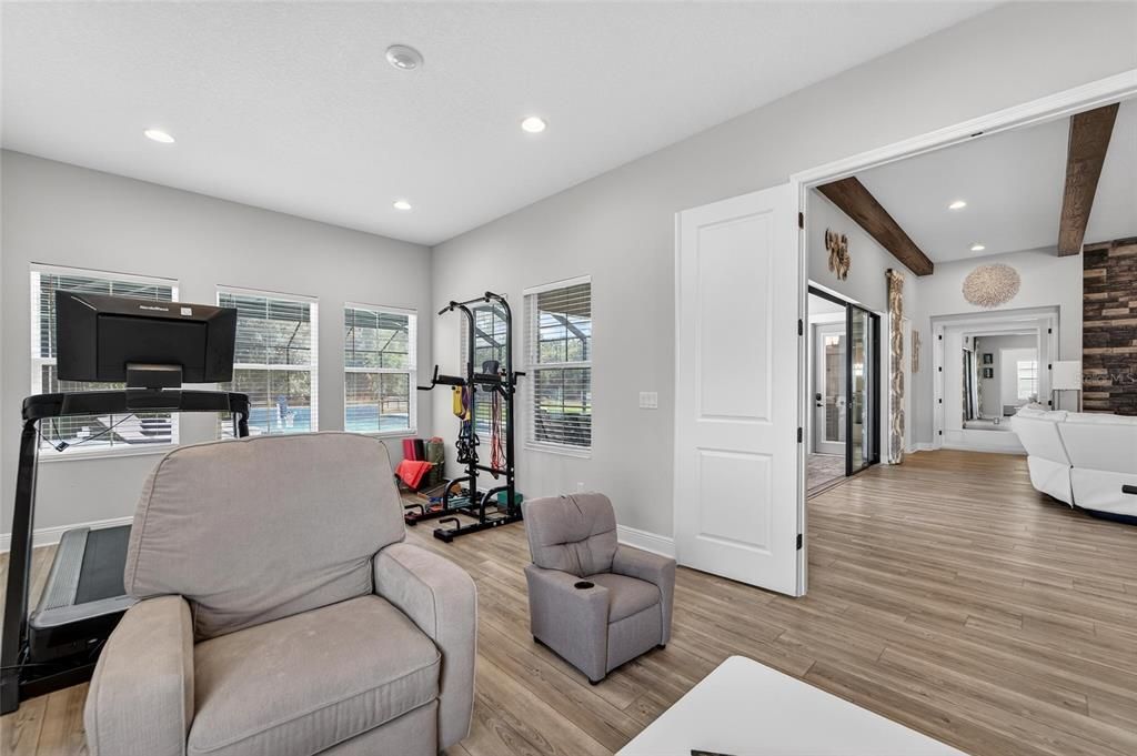 For Sale: $1,420,000 (5 beds, 4 baths, 4675 Square Feet)