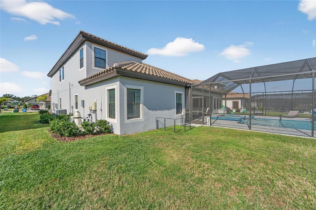 For Sale: $1,420,000 (5 beds, 4 baths, 4675 Square Feet)