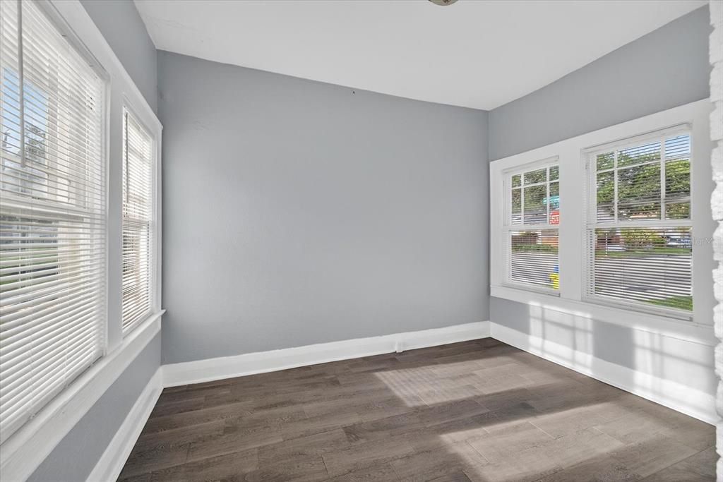 For Rent: $3,900 (3 beds, 2 baths, 2032 Square Feet)